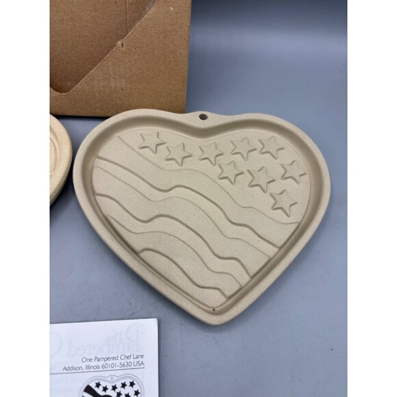 Set Of 2‎ Pampered Chef Heart Stoneware Molds  Fruit Patriotic - Picture 3 of 5